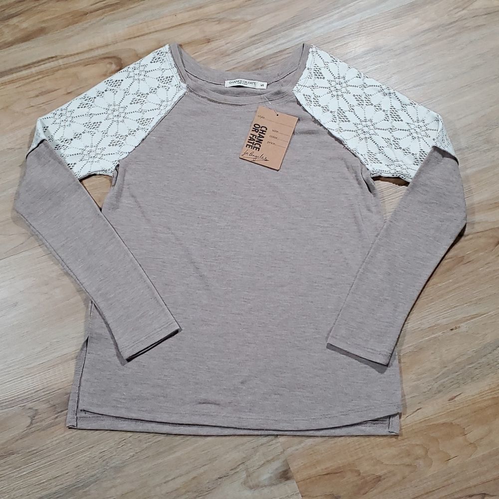 🔺️NWT Chance or Fate Tan & Cream Lace Top Small
